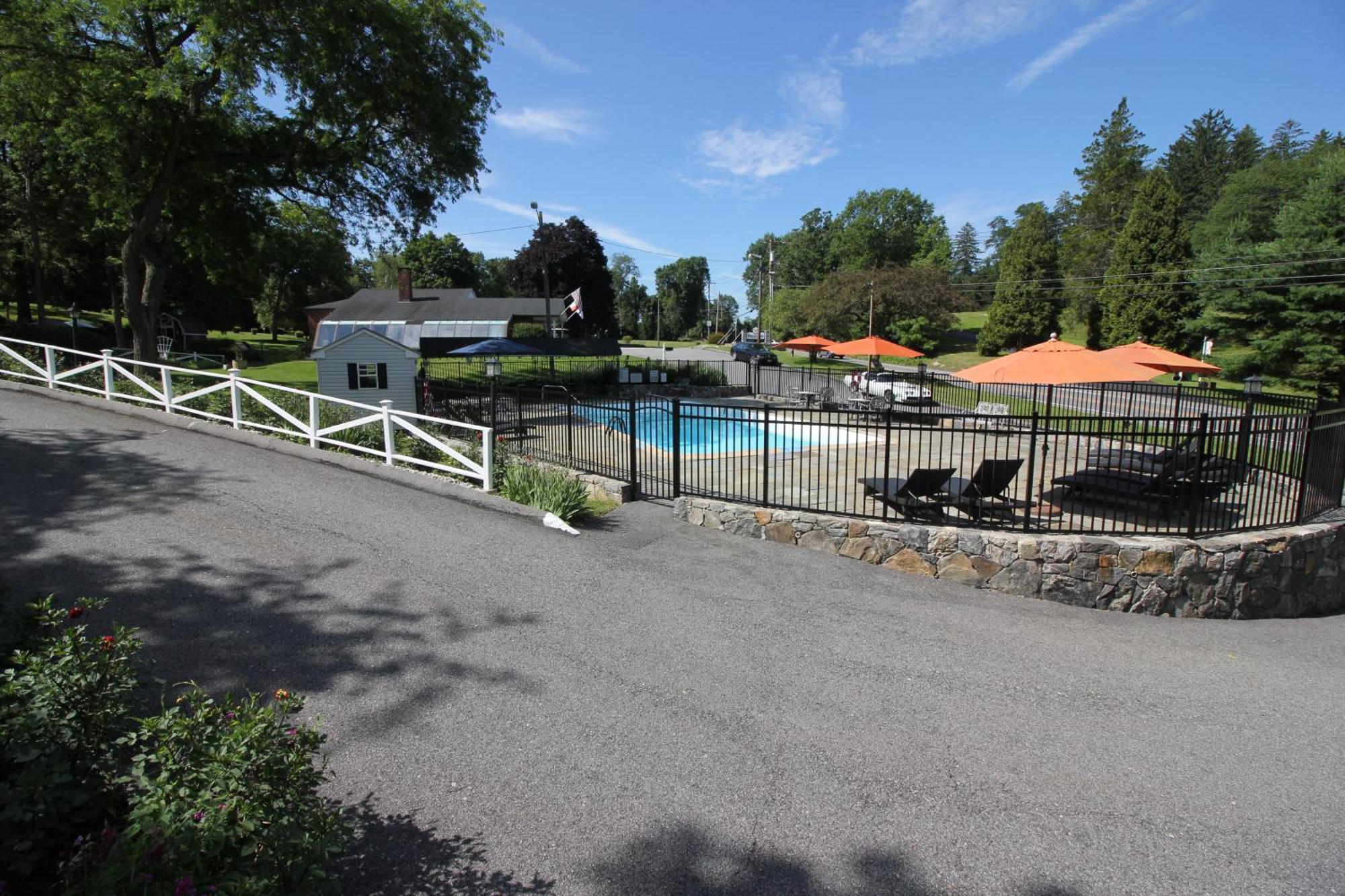 Heidi'S Inn Brewster Εξωτερικό φωτογραφία