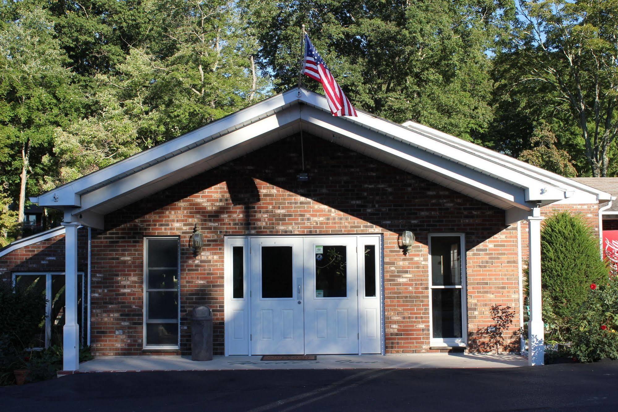 Heidi'S Inn Brewster Εξωτερικό φωτογραφία